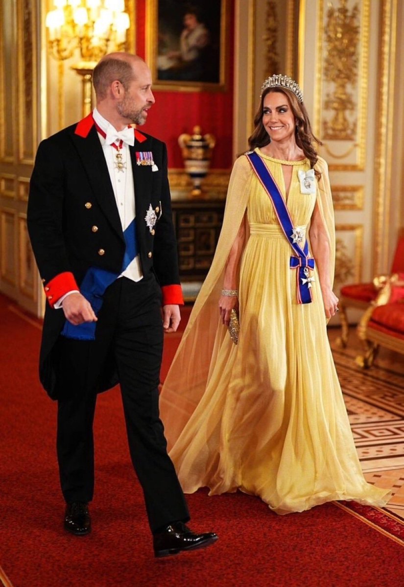 EmzTandT's tweet photo. Be still my heart ❤️
These two really are the dream team 🫶🏻
#TheRoyalFamily #ThePrinceAndPrincessOfWales #DreamTeam #futurekingandqueen #RoyalNews https://t.co/H96nhWtTcZ