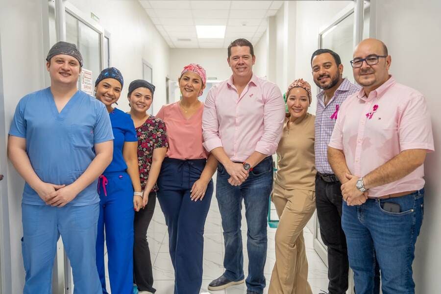 enter504's tweet photo. #Nacionales 🏥 Más de 40 pacientes accederán a cirugías gratuitas en el Policlínico Las Palmas, en San Pedro Sula. La brigada incluye operaciones de oído, nariz y garganta con apoyo de especialistas estadounidenses. 
👉 https://t.co/ykRwaZzfNX
#PoliclínicoLasPalmas #Enter504HN #Honduras #Salud #SPS #BrigadaMedica