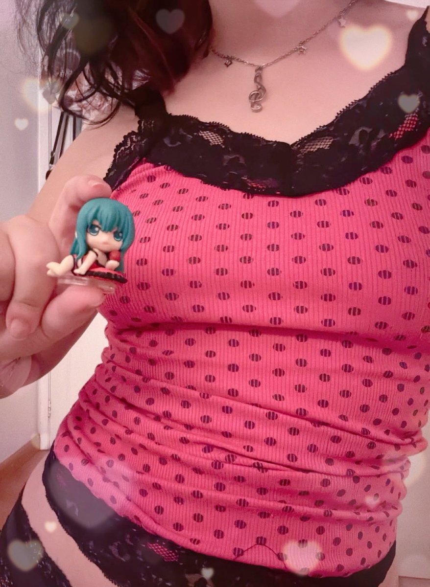 _toetoeto's tweet photo. They say happiness comes in small packages ꨄ︎༯ https://t.co/vkLkwau3dD