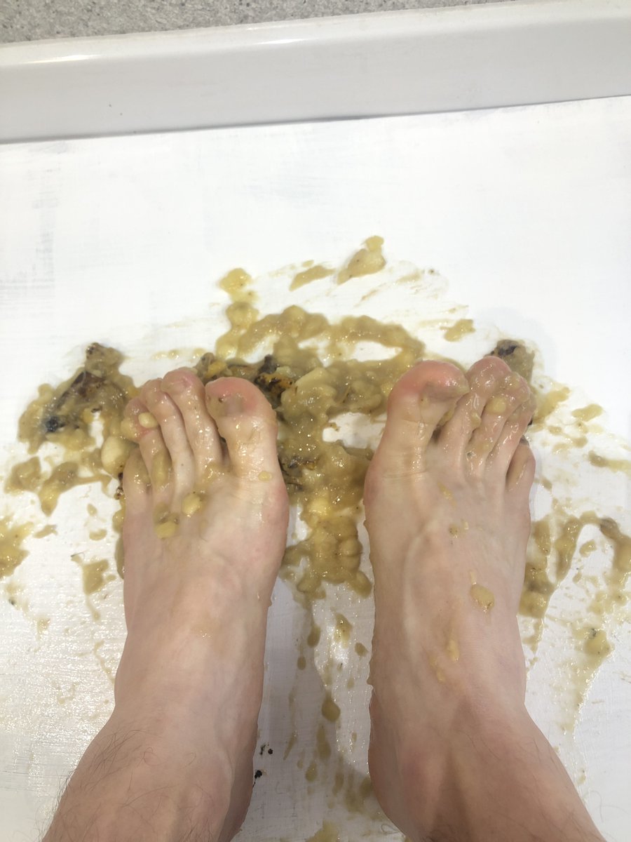 fetishman's tweet photo. Banana crush photos. Video on OF, see link in bio ;) https://t.co/gEeki2PFNr