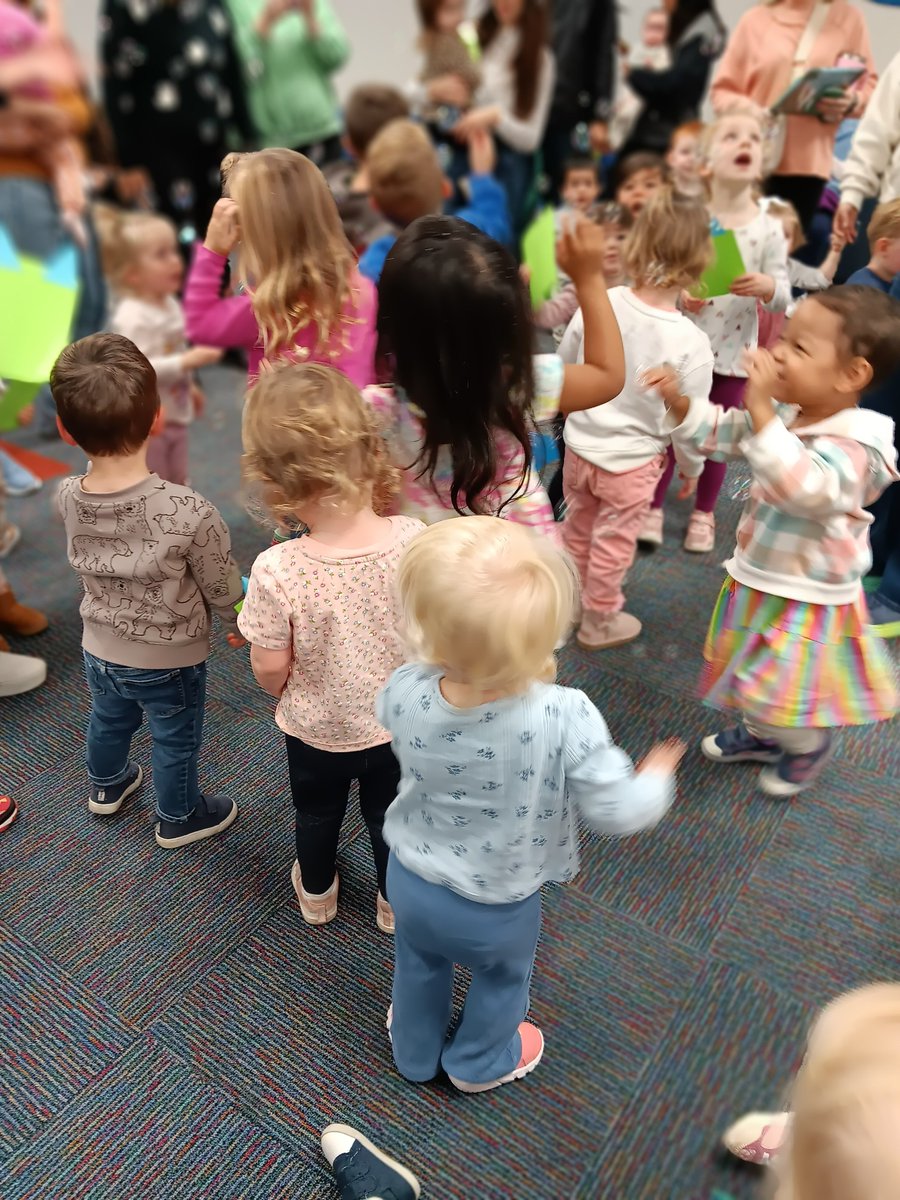 MarpleLibrary's tweet photo. A great Tuesday Storytime. Great job on  your crafts! Storytimes are Monday, Tuesday and Friday with Wiggle &amp; Shake on Thursdays. All are 10:30am 1st come, 1st serve in the downstairs Meeting Room with a 100 room capacity. We HIGHLY recommend arriving at least 10 minutes early. https://t.co/5fRXVZ1bHv