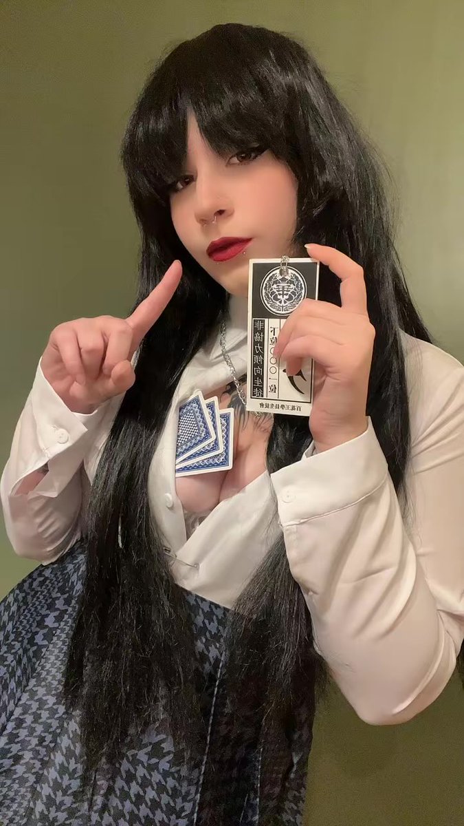 Novacos17's tweet photo. Gonna put all my life savings on red 
#yumekojabami #cosplay #kakegurui https://t.co/FLpnXIAeN2