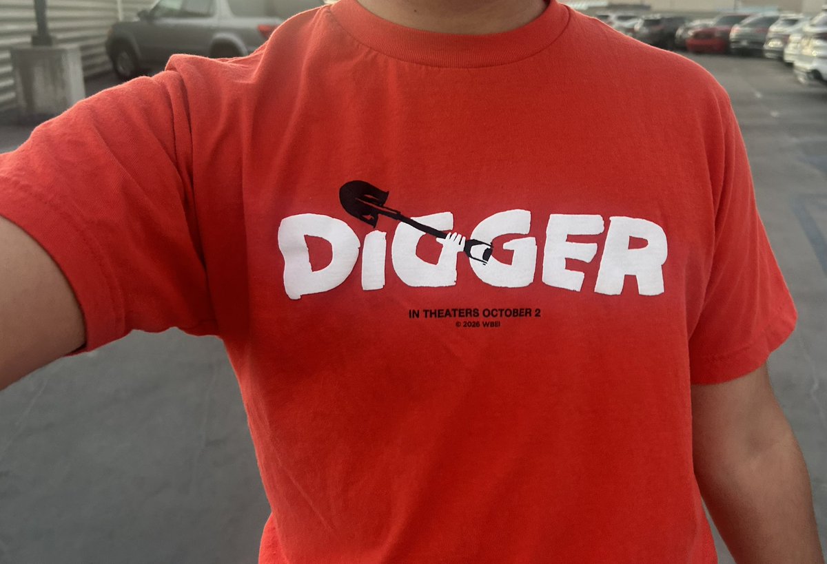 stvbuscemi's tweet photo. wore my digger shirt to you can see everything https://t.co/llEFWx5y9s