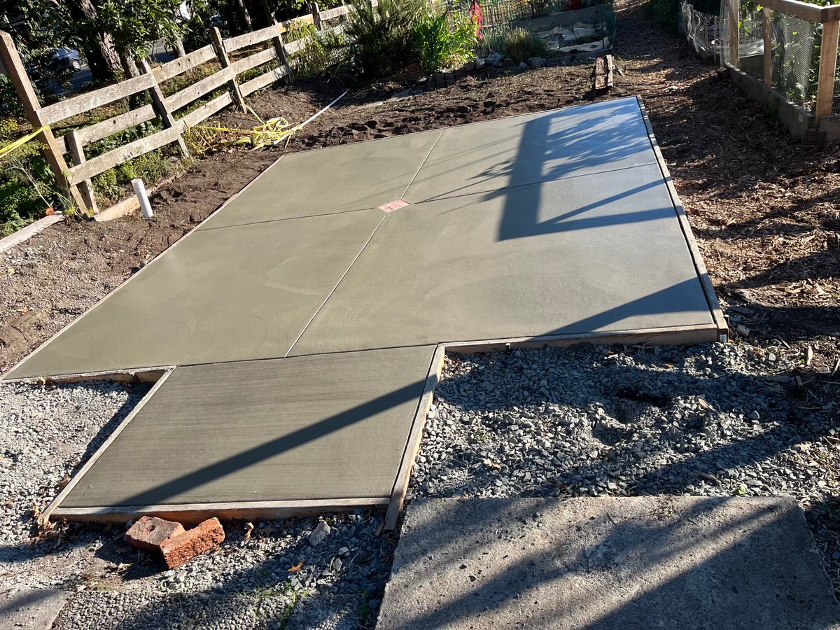 Andersen_Const's tweet photo. We supported the Interbay Giving Garden by finishing their greenhouse foundation, thanks to Salmon Bay Sand and Gravel. It will grow veggie starts for local food banks like Ballard Food Bank. Big thanks to our team: Jose, Efrain, Oscar &amp; the Andersen Foundation! 🌱💚 https://t.co/eJ6IiJzFmX