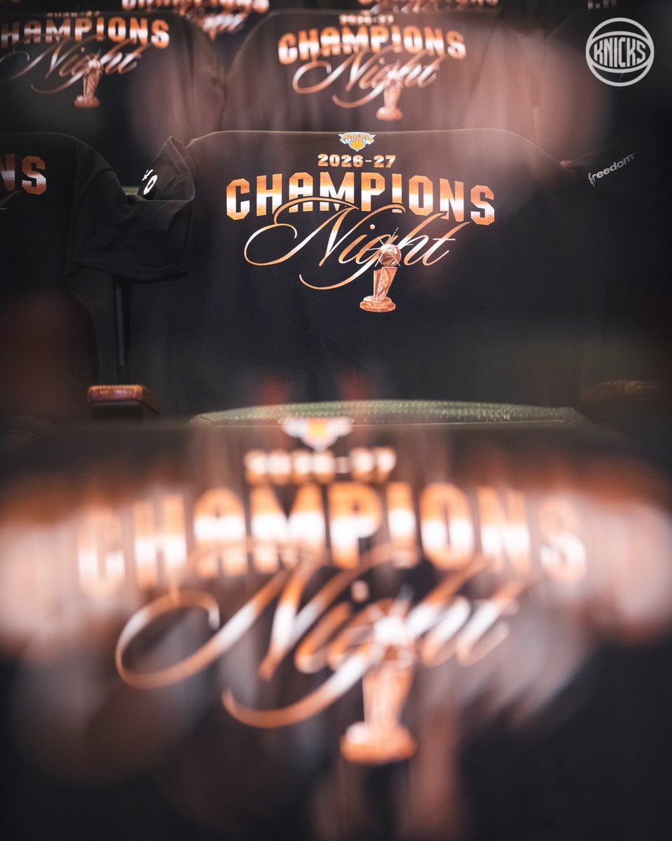 nyknicks's tweet photo. let the vibes commence 🏆

giveaway item of the game | @Chase https://t.co/yXTgkARe2e