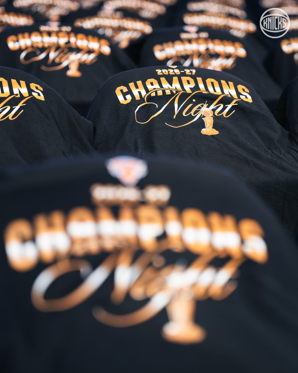 nyknicks's tweet photo. let the vibes commence 🏆

giveaway item of the game | @Chase https://t.co/yXTgkARe2e