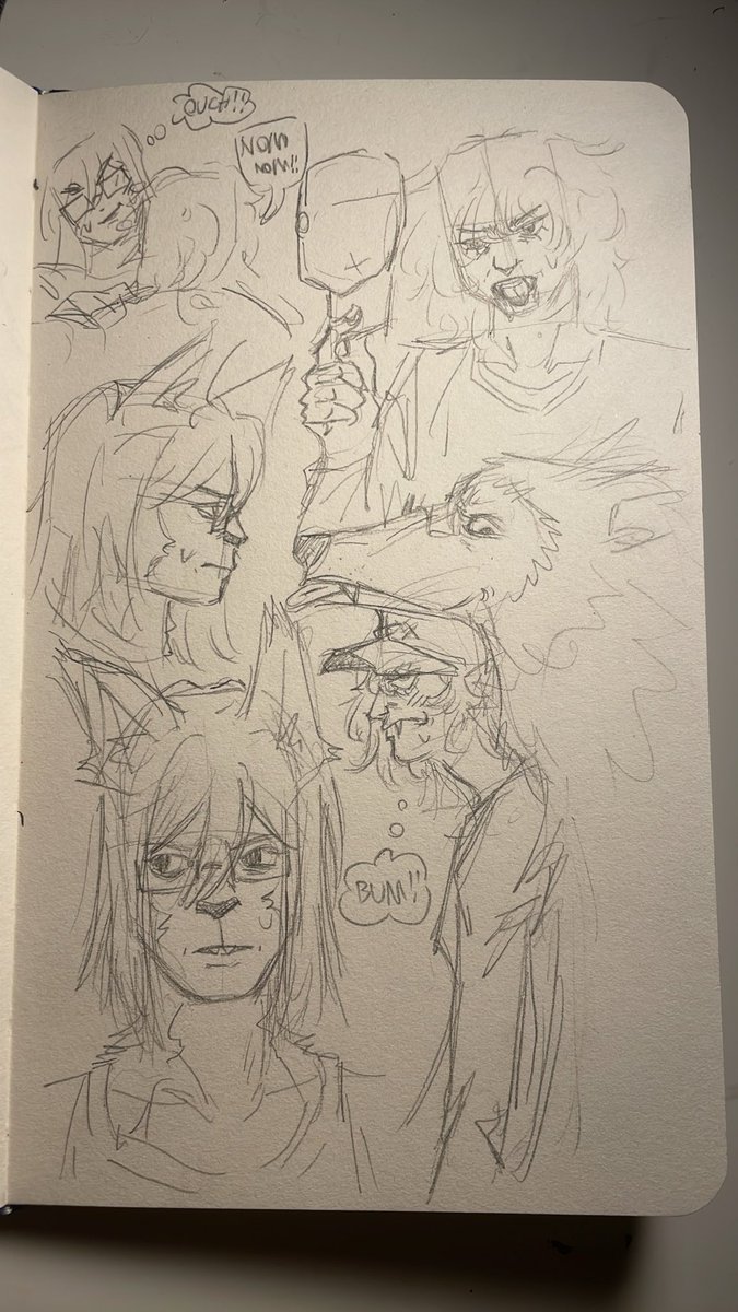 CHBoi5555's tweet photo. Finally drawing that warewolf Sayeon and vampire Ryujin https://t.co/AEge4zXlDR