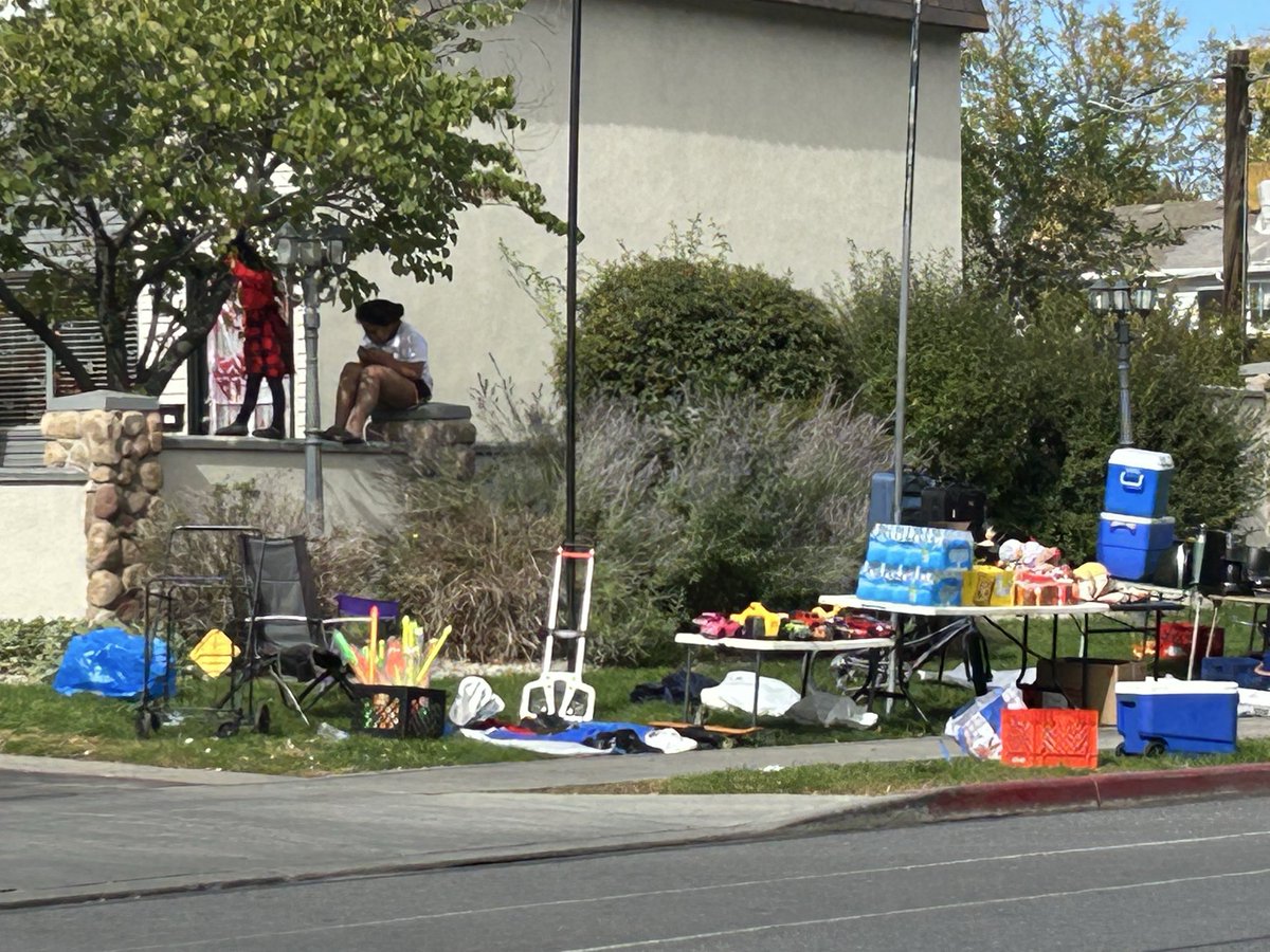 AbeNormal93's tweet photo. Gotta love driving down 300 E/3500 S near these “refugee” centers and coming across a “yard sale” selling unopened cases of water, soda, dozens of pool toys, shampoo, unused coolers, etc. No antiques here! Totally normal, no EBT fraud here! https://t.co/sJxLv5eyv1