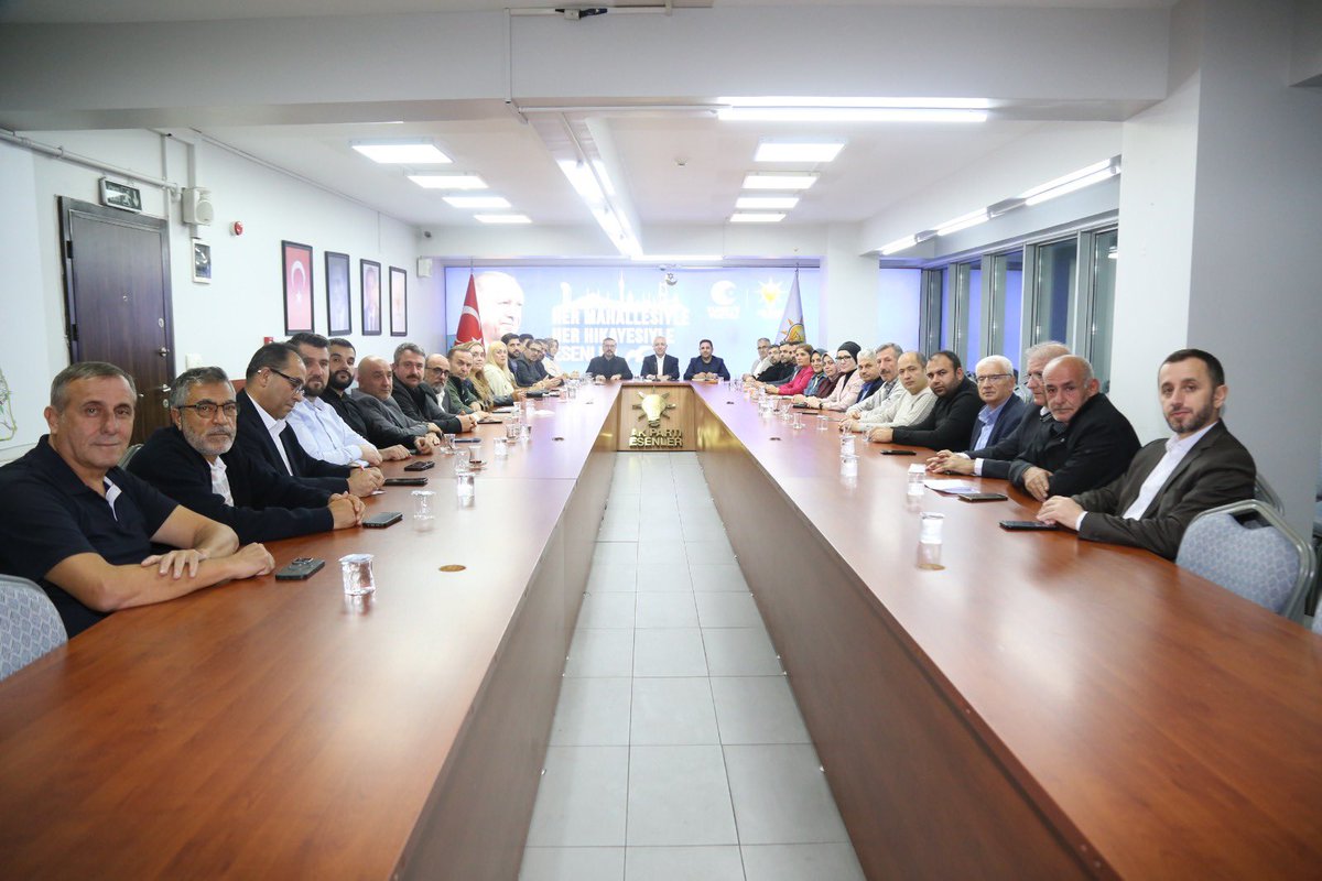 akpartiesenlerr's tweet photo. İlçe Başkanımız Emrullah Erkuş’un başkanlığında, İl Yönetim Kurulu Üyemiz Harun Muş’un katılımıyla ilçe yönetim kurulu toplantımızı gerçekleştirdik. https://t.co/kEqkmNiPbB
