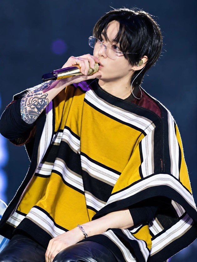 JEONKH_'s tweet photo. so pretty i could die https://t.co/JvCdIThYNb