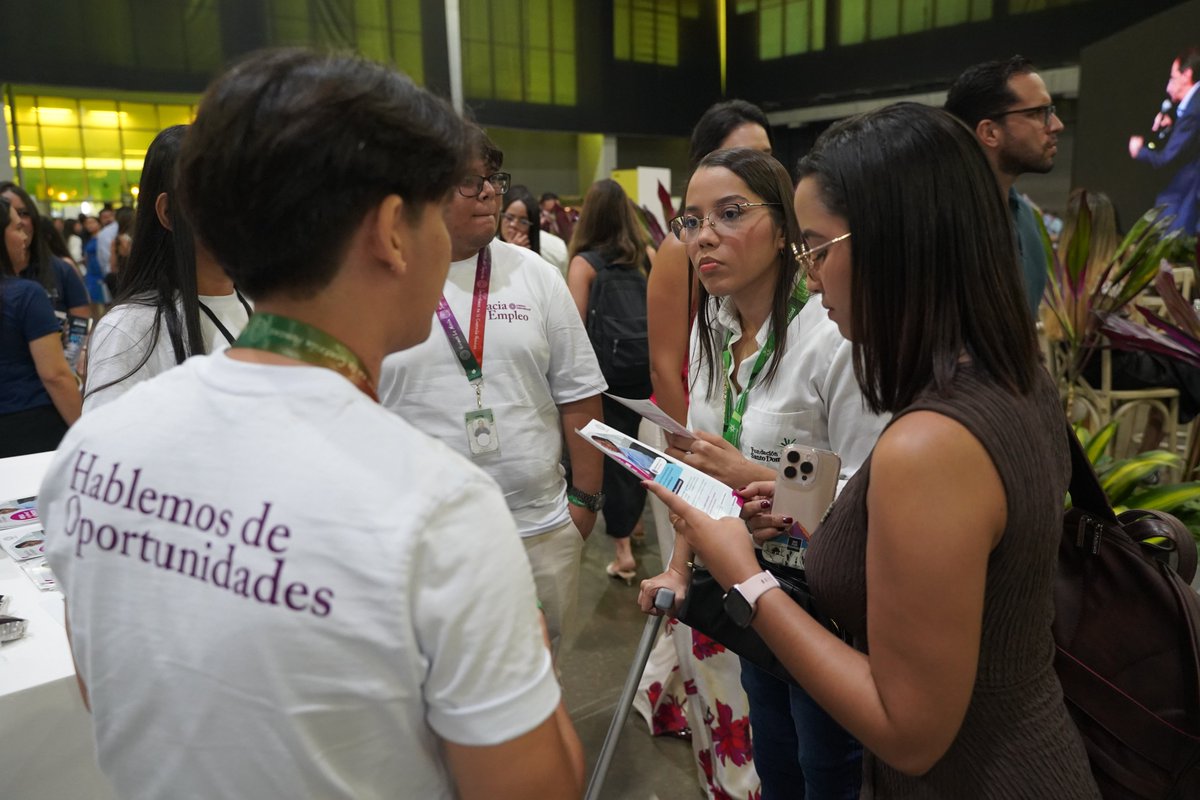 childrenIntCol's tweet photo. Conectar el talento joven con oportunidades laborales transforma regiones. Por eso, participamos en Caribe Biz 2026 para fortalecer alianzas con empresas e impulsar la empleabilidad de jóvenes de Barranquilla, Cartagena y Santa Marta a través de Hacia el Empleo. https://t.co/FMLPChjv2d