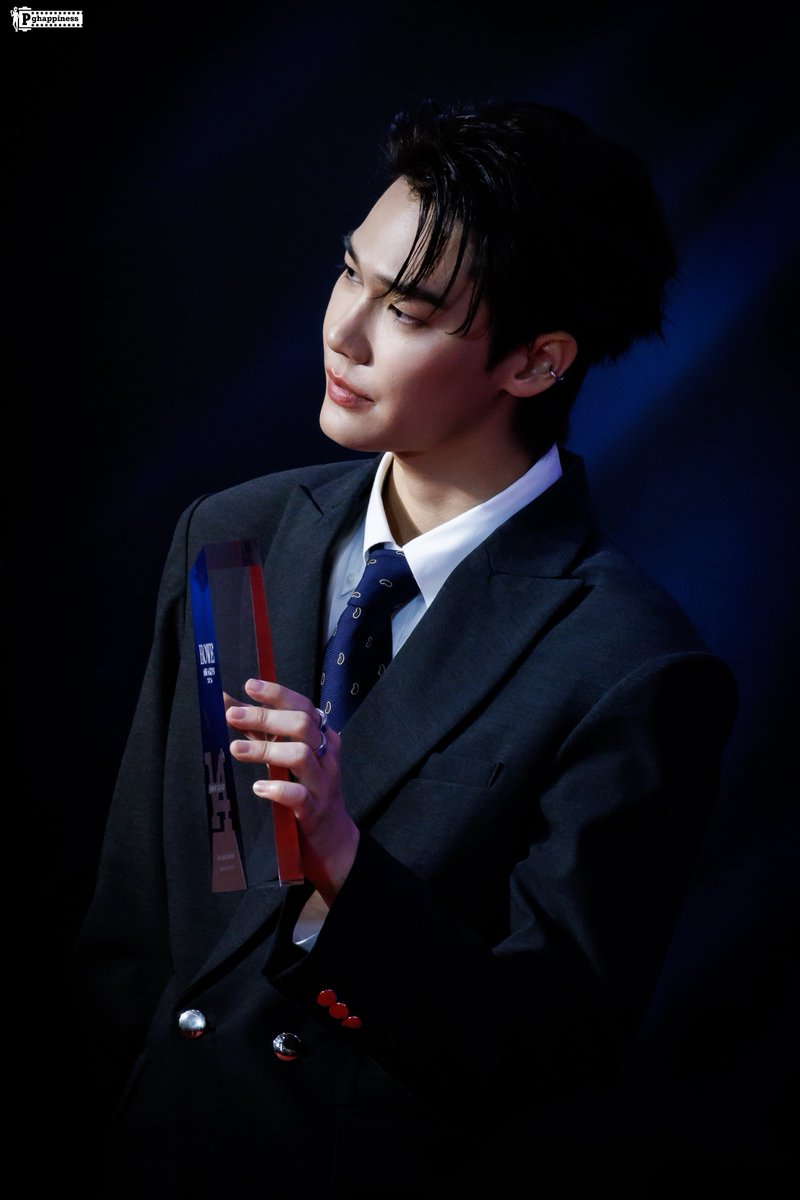 pongboytwo's tweet photo. ยินดีกับทั้งคู่เลยนะคะ...เก่งมาก 👏👏👏
@dew_jsu @vitheepanich

DEWTEE SHINES AT HOWE

#HOWEMAGAZINE
#HOWEAWARDS2026
#dew_jsu
#tee_vtp 
#ธีรเดช
#nupongphoto https://t.co/hcbTXri7Lt