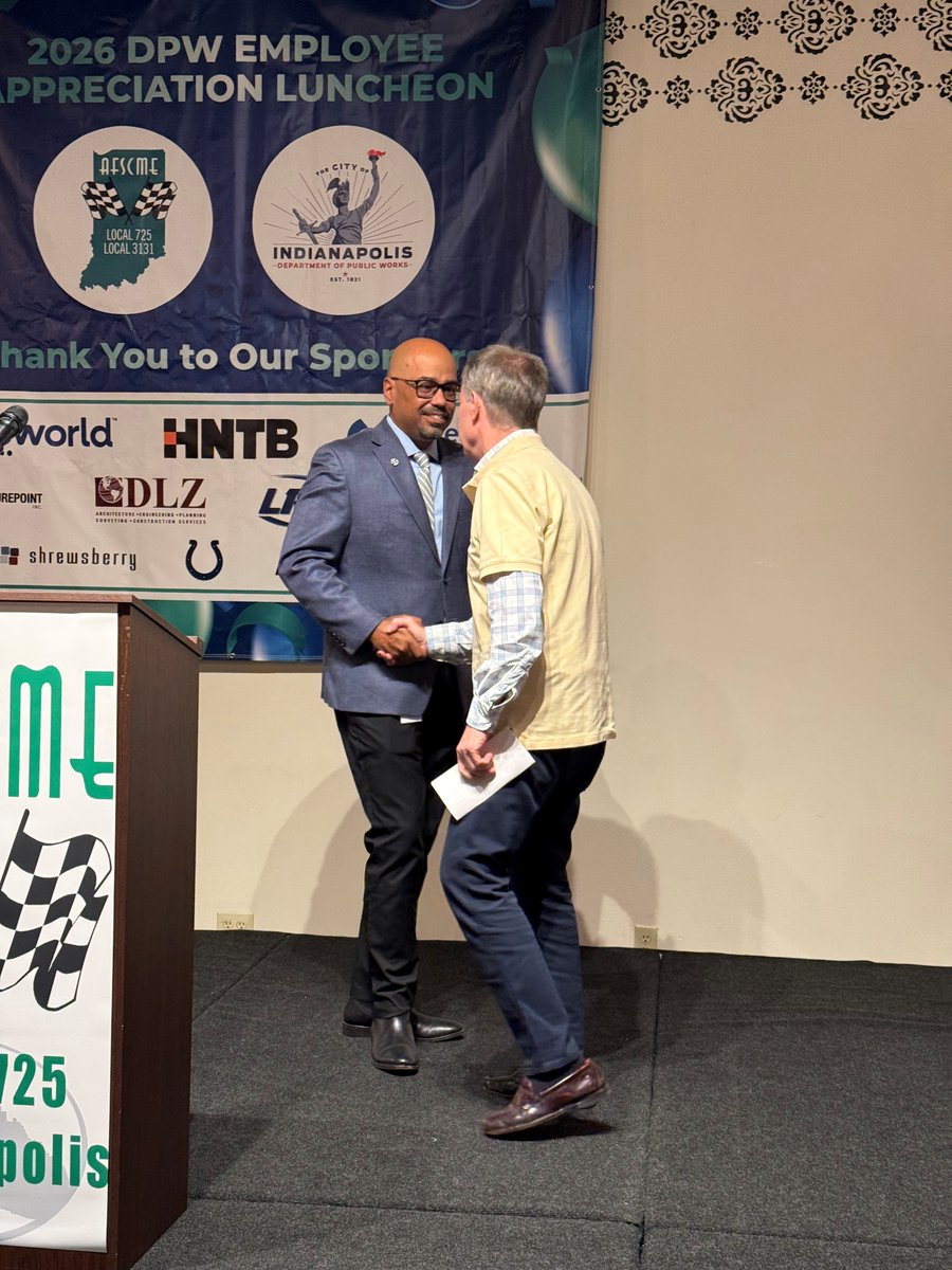 IndyMayorJoe's tweet photo. No matter the season, weather conditions, or time of day, the men and women of @indydpw consistently show up to keep our city moving. That is why I was proud to celebrate their hard work at the annual DPW Employee Appreciation Luncheon. https://t.co/TfLjJMimlz