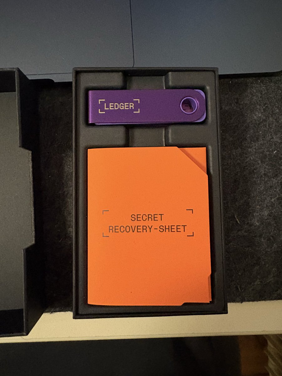 samevilta's tweet photo. Bought a Ledger from MediaMarkt/Saturn on May 12. Never used it because I managed to fix my old Nano.

Now people are opening theirs looking for hardware implants.

I’ve got an unused one sitting here. Should I open it? https://t.co/TRpiUp5o6T