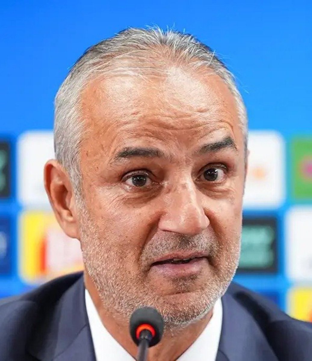 MeteSad025's tweet photo. AZİZ YILDIRIM SENİ NASIL BIRAKTIYSAK ÖYLESİN DEĞİŞEN HİÇ BİR ŞEY YOK !

YALAN SÖYLEDİN !
TRANSFER NERDE DEDİĞİMİZDE KAMER GÜLÜYORDU 

BENİ ASIL DÜŞÜNDÜREN ŞEY 
SEN 17 BİN ADET MALI NASIL KENDİNE İNANDIRIP İKNA ETTİN ??

#FBvSLA 
#FBvSLP 
#ismailkartalistifa 
#azizyıldırımistifa https://t.co/AvwpX4dsLS