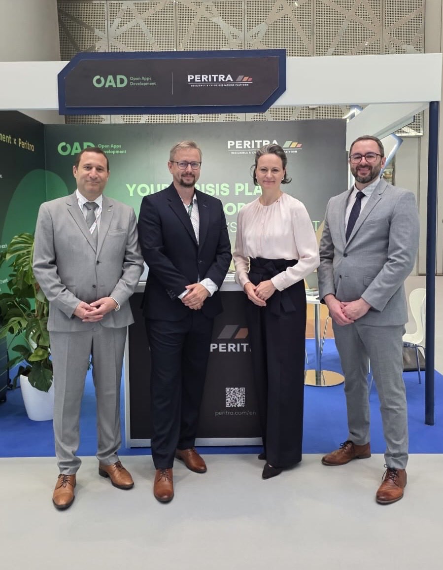 MartaHushk's tweet photo. #MILIPOL2026 is underway in Doha! 🇶🇦

Celebrating its 30th anniversary, the 🌍 event brings together 270+ exhibitors from around the world — including Czech companies 🇨🇿

Great to meet the Czech representatives at the opening and see 🇨🇿 innovation on the global stage!

@Omnipol1934 @ERAaero @ColtCZGroup 
@ed_mzvcr @CzechMFA_MENA @CzechDoha @vnitro