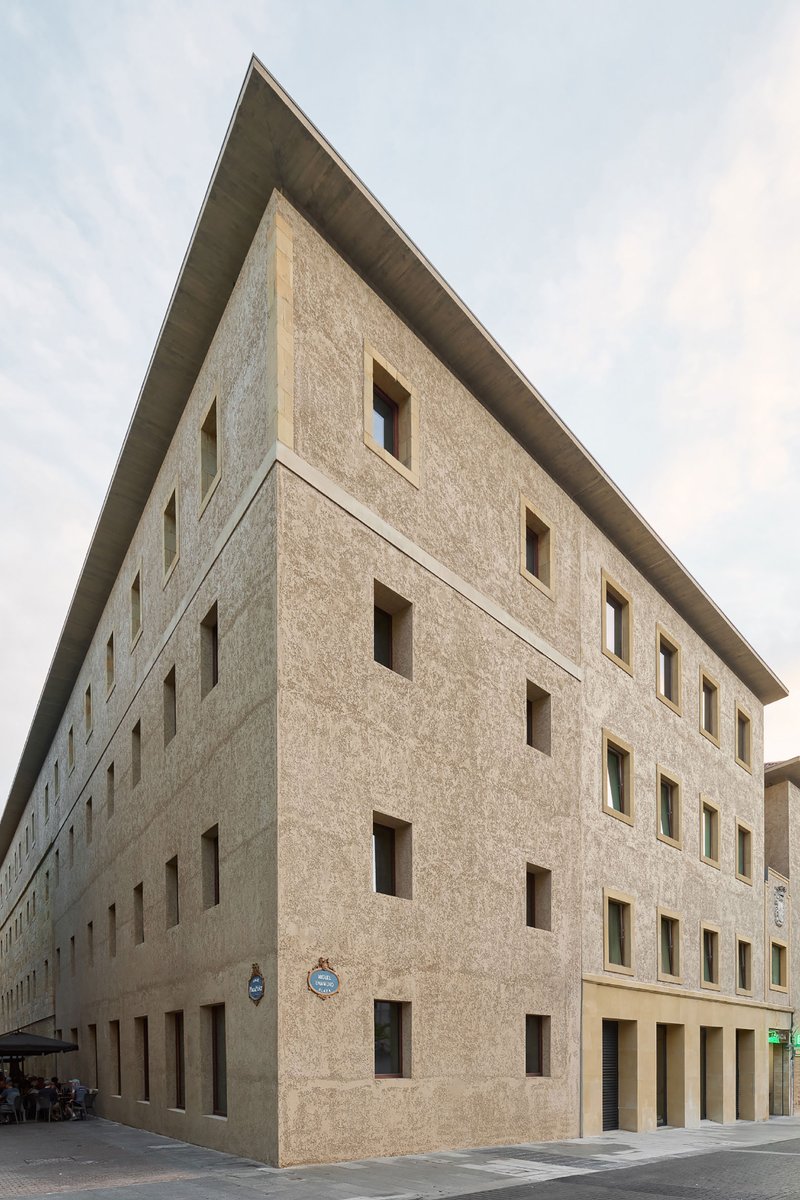 METALOCUS's tweet photo. Del resultado de un concurso para la renovación y rehabilitación integral del Euskal Museoa Bilbao nace esta obra, proyectada por Vaillo + Architects. Con la intención de recuperar las trazas originales del conjunto
https://t.co/1lbTQ7FJIt
Return to the original layout. Comprehensive Renovation of the Euskal Museoa Bilbao by Vaillo + Architects
https://t.co/BkJ1qGjF7j
