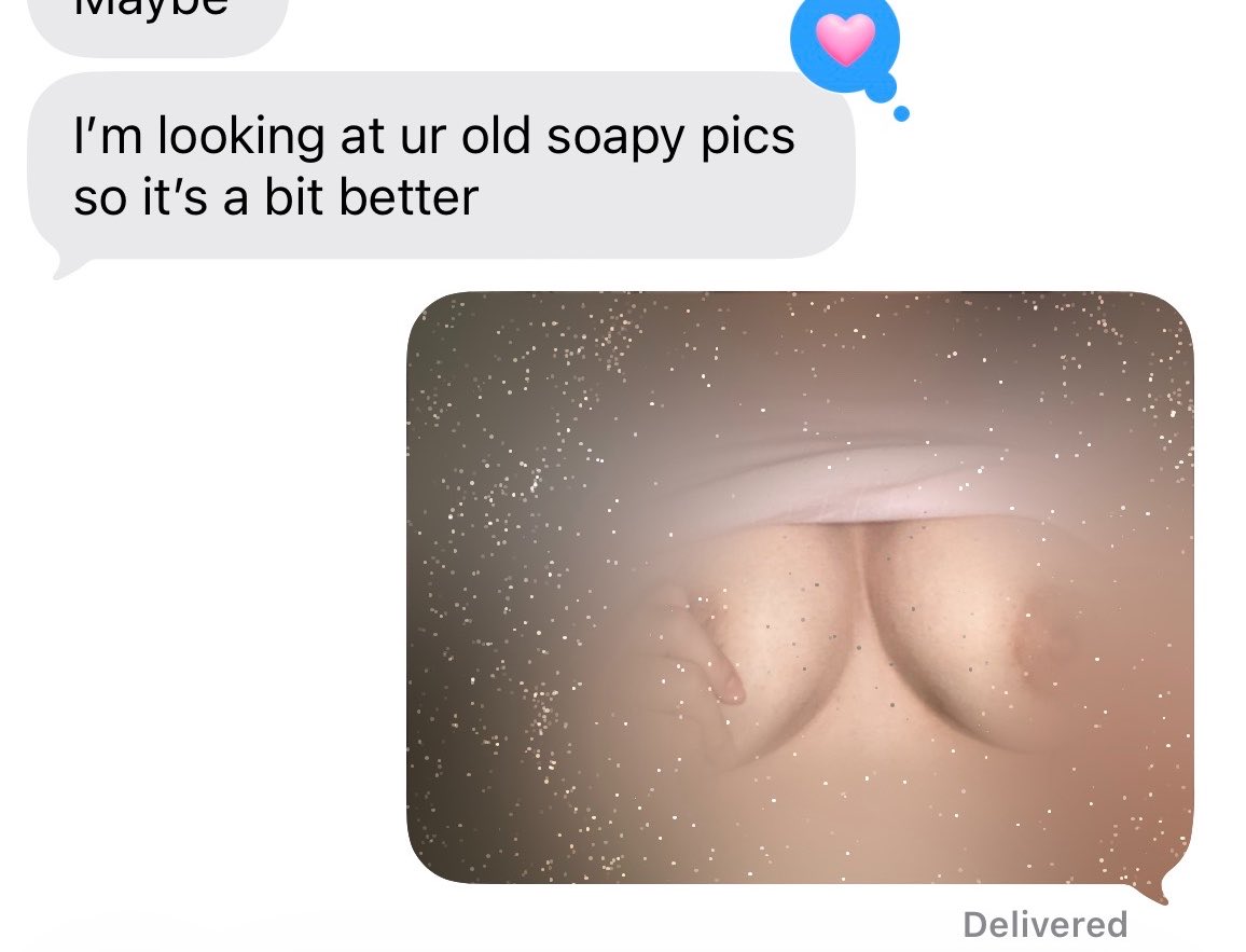 wetfory0u's tweet photo. soapy pics or normal pics ??? 🤗
#tittytuesday #nsfw #tits https://t.co/bv198XyYkI
