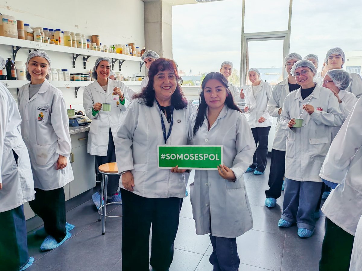 fcvespol's tweet photo. 🇨🇱🔬 ¡Movilidad científica internacional! 👏🌿

Valeria Calero (Cohorte 10, Biociencias Aplicadas) realizó una estancia en la @uchile en formulación de microemulsiones con extractos de Erigeron sumatrensis para uso cosmético 🧴✨

Noticia completa 👉 https://t.co/ytrGRZI6dF https://t.co/h9Lpm1Igwr