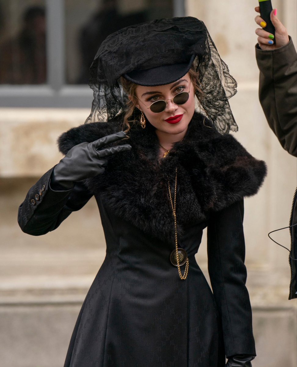 MoMoBased's tweet photo. Florence Pugh will always have my heart https://t.co/MrsElGJaTZ