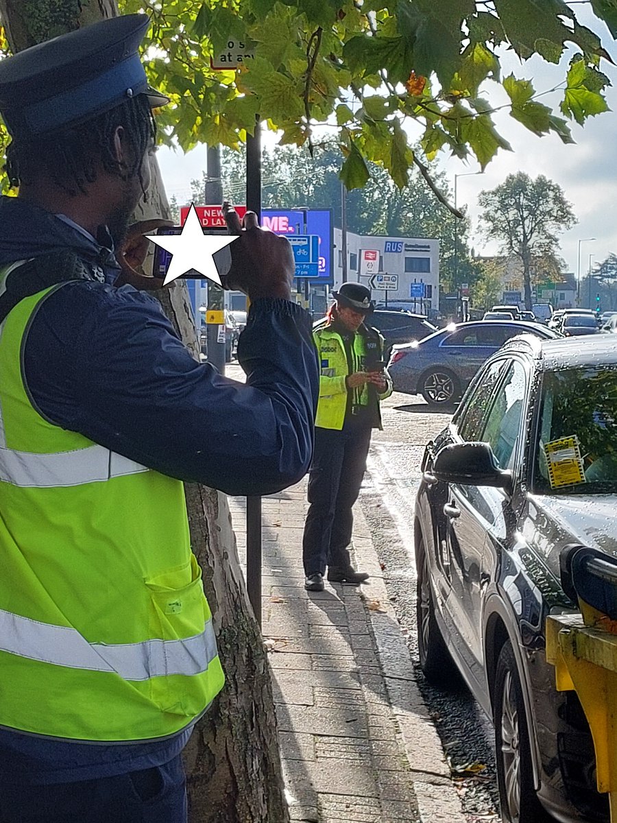 HallGreenWMP's tweet photo. Officers have been out with Birmingham City Council this week on joint parking patrols along Stratford Road and Hall Green Parade. https://t.co/X7XMSlv8kX