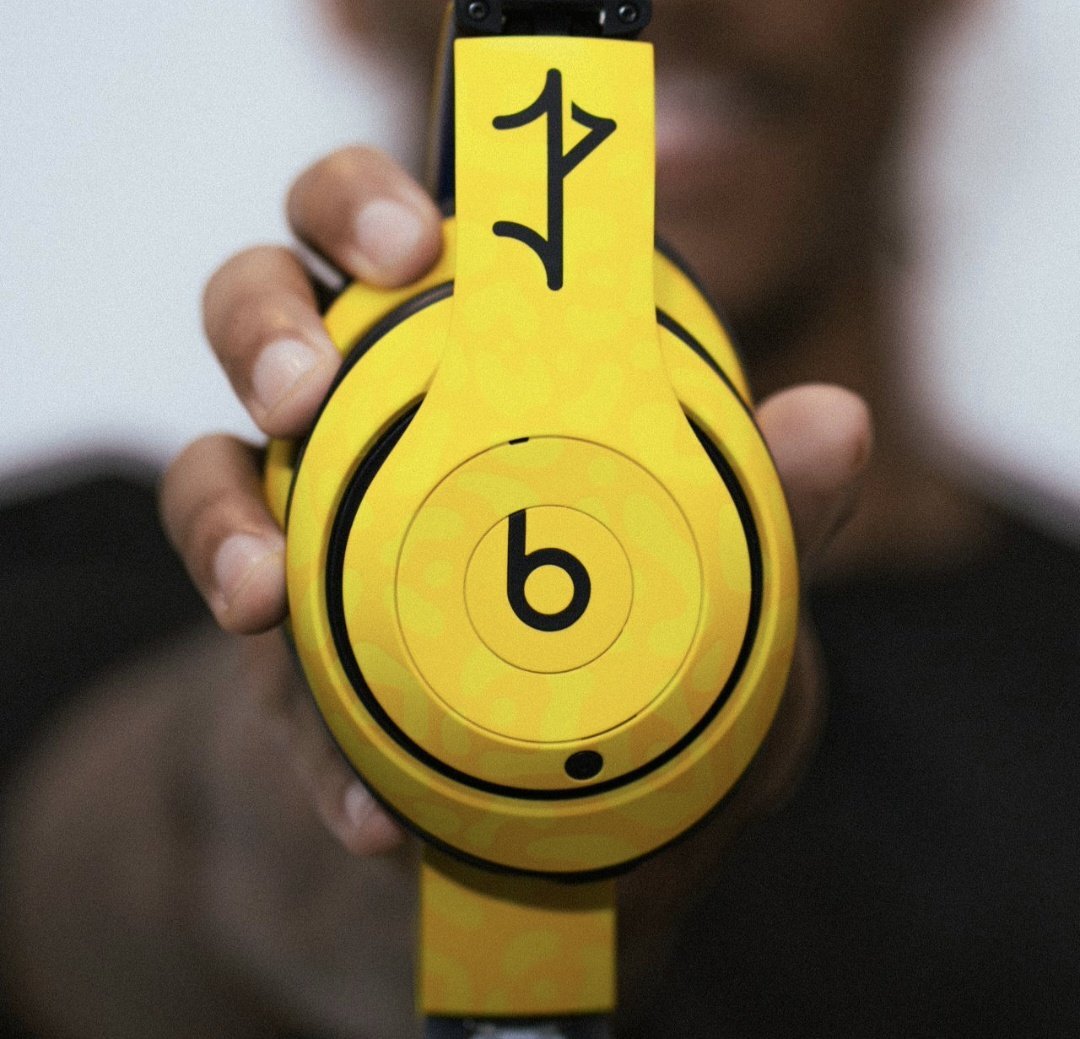 dami_dee14's tweet photo. 🚨 Beats by Dre designed Joao Pedro's new logo! He has trademarked JP9 and his goal celebration.

Take a first look at it below. 🥷👎

#CFC🎧 https://t.co/1PV7O1NTnK