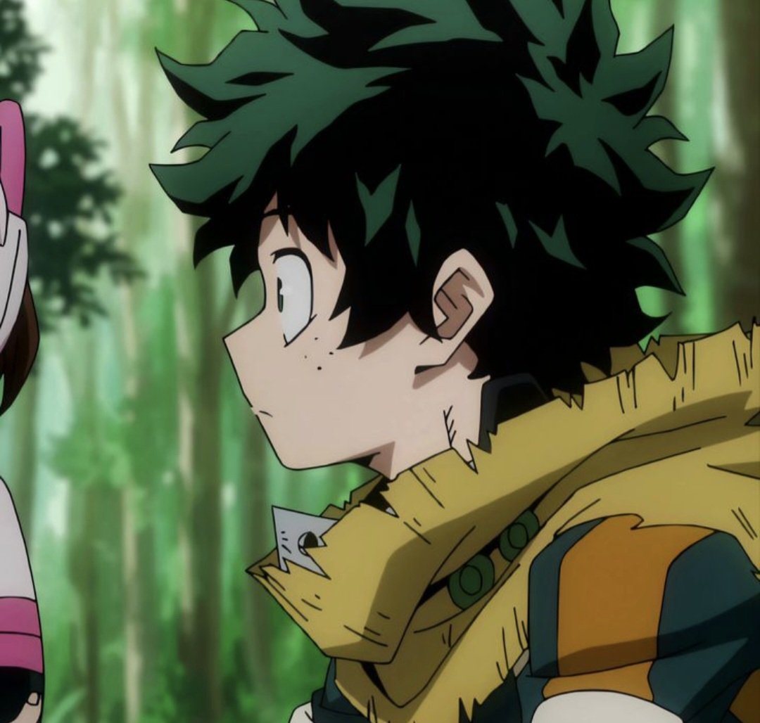 Deku_Midoriya94's tweet photo. "We didnt really had much free time lately so maybe I was wondering if you'd like to spend a day at the mall with me" https://t.co/lm8mfhmMOm