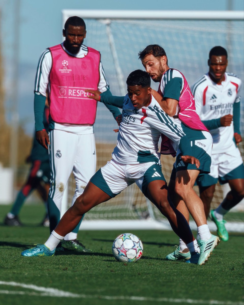 Endrick's tweet photo. All set for tomorrow! @ChampionsLeague ⭐️🤍 @realmadrid https://t.co/kFlGXDOd8w