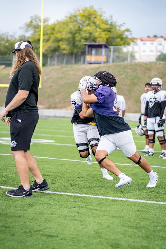 WNMUFootball's tweet photo. Eyes on Canyon 🏈

#wnmu #rarebreed https://t.co/DBWxJmuAE8