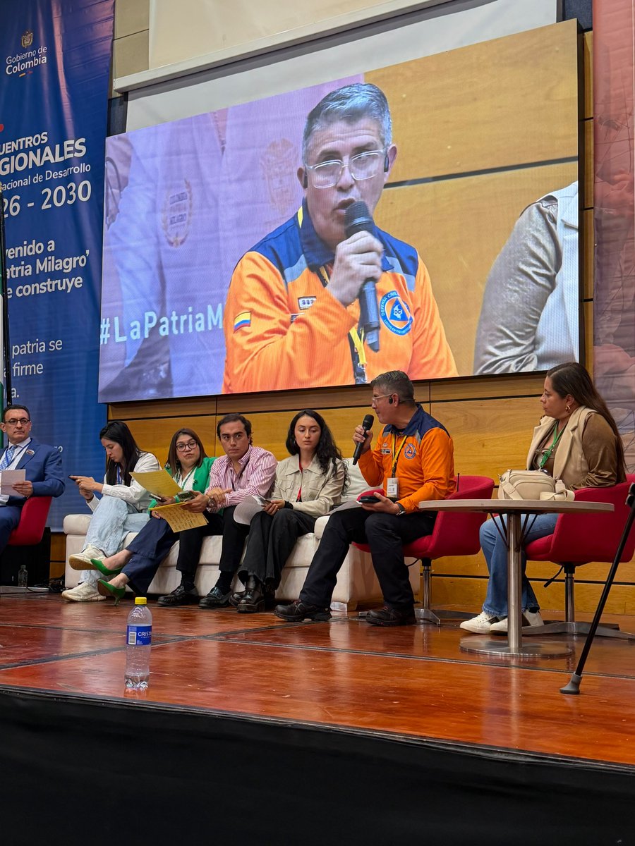 DefensaCivilCo's tweet photo. #Boyacá | La Defensa Civil Colombiana participó como líder de la Mesa Técnica No. 1: Reconstrucción y Resiliencia, en el encuentro regional para la construcción del Plan Nacional de Desarrollo (PND) 2026-2030, junto a representantes de los gobiernos nacional y departamental. 🧡 https://t.co/GKjg7NXEVh