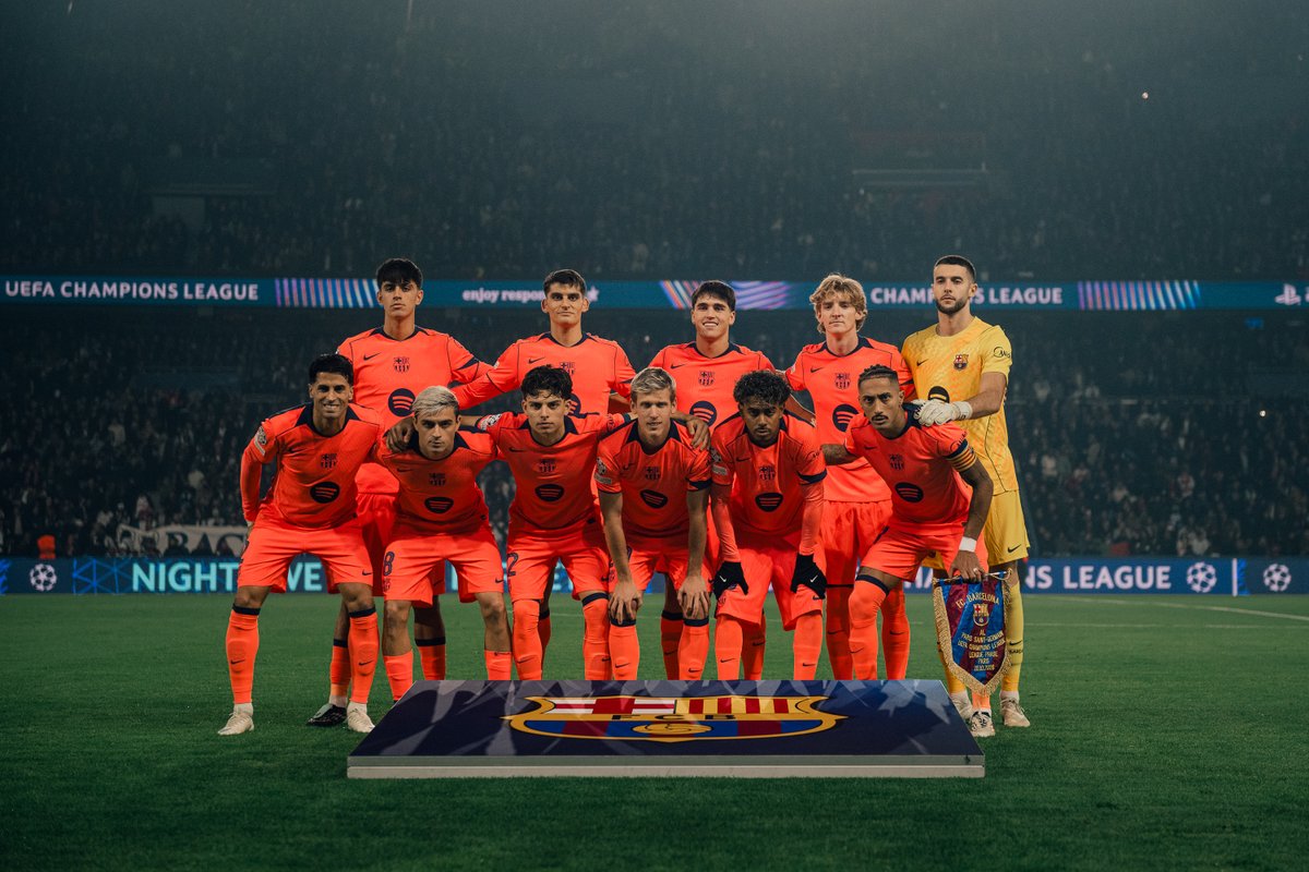 OriolJove's tweet photo. 🔵🔴 PER PRIMERA VEGADA a la història, el Barça juga com a visitant un partit de la fase de grups o de la Fase Lliga de la Champions amb 7 jugadors catalans a l'onze inicial:

Joan Garcia
Xavi Espart
Pau Cubarsí
Gerard Martín
Marc Bernal
Dani Olmo
Lamine Yamal https://t.co/PxqI2H7JV6