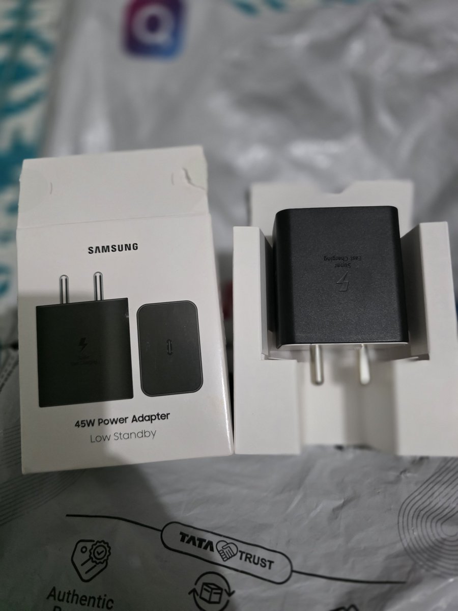 anilacharyma28's tweet photo. I purchased a Samsung adapter with a C-to-C cable from @TataCLiQFashion, but I received only the adapter. 
Order ID: 145287806.
 This is fraud; @TataCLiQCare, do not purchase from Tata Cliq anymore. @consumerforum_ https://t.co/JzQmYVWfdV