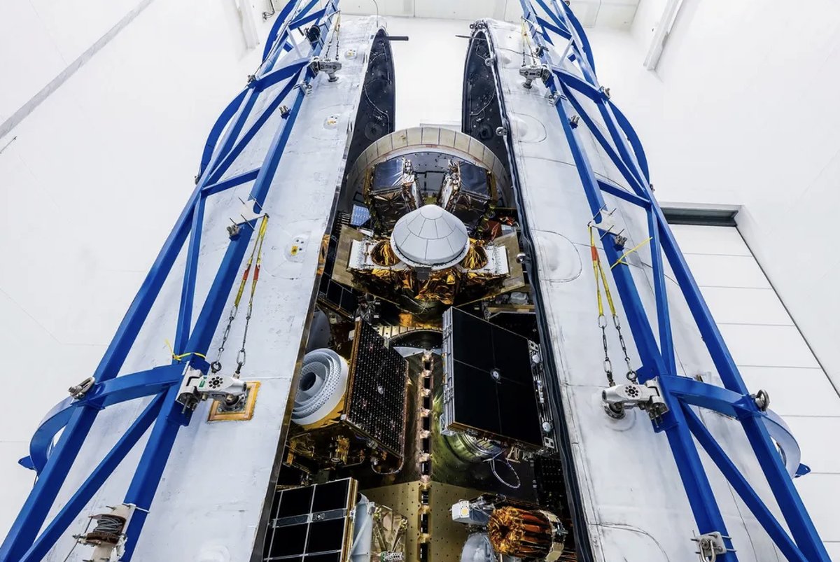 spaceiucom's tweet photo. SpaceX’s mysterious Starfall capsule is back in orbit. 🚀

The Bandwagon-5 mission carried 32 payloads, including Starfall’s second test flight. The capsule is designed to return experiments and cargo from space to Earth.
-
-
-
#SpaceX #spacenews #spaceexploration #rocketlaunch https://t.co/ONde1c9bqp