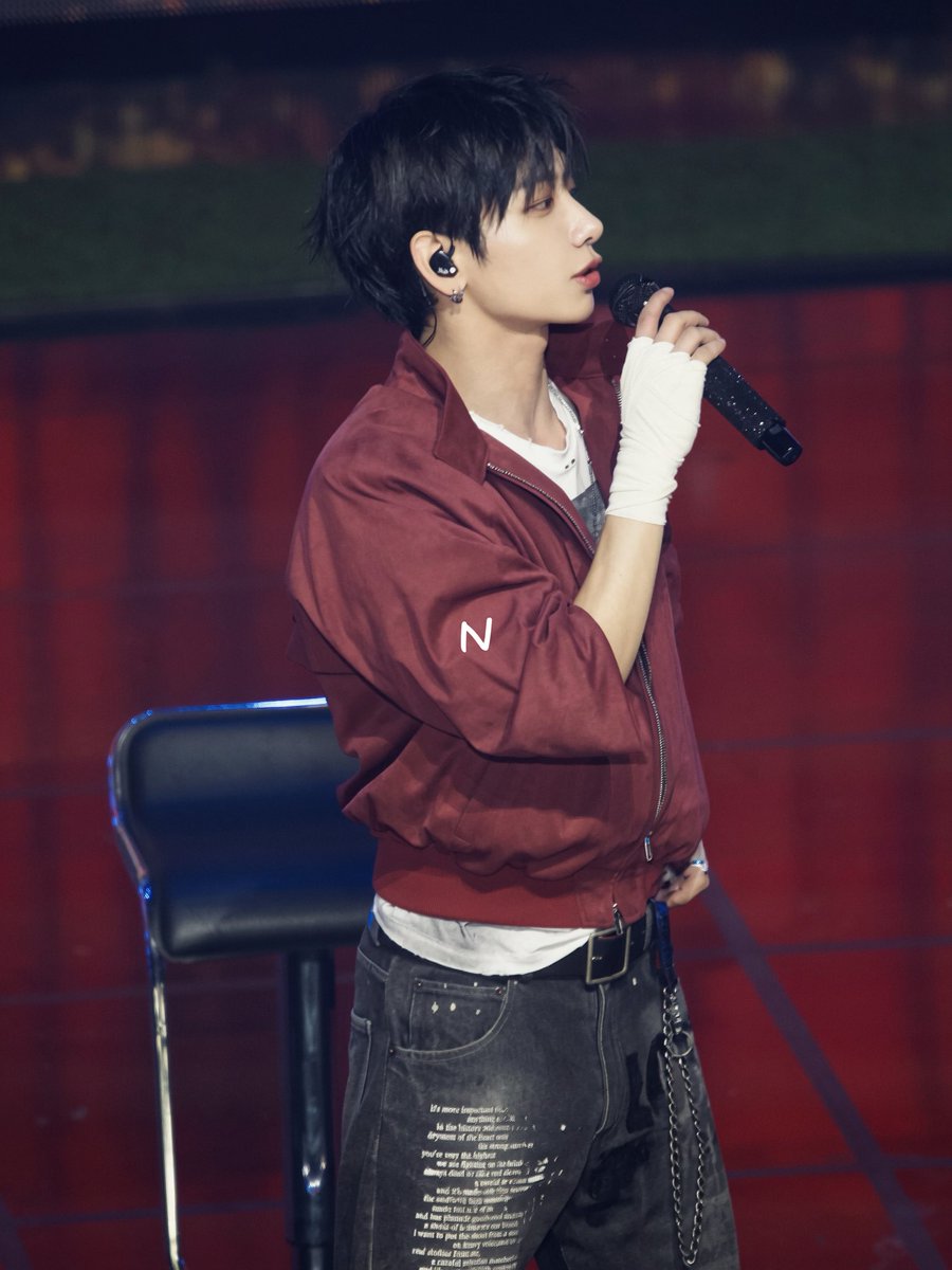 Nnnsnnee's tweet photo. 째횬 ㅅr랑ㅎH https://t.co/l0RmK6amVE