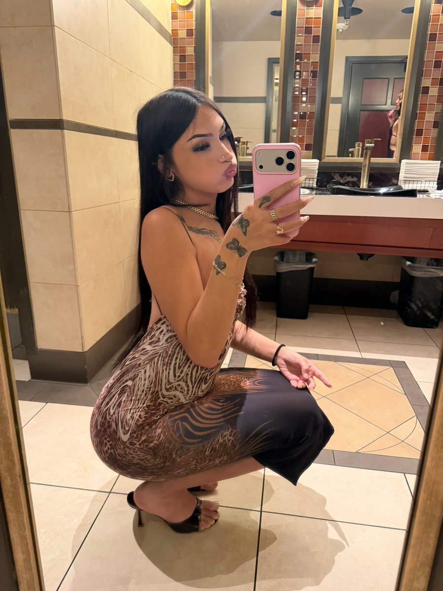 Conceptione2zdz's tweet photo. we fucked right after this 😩🍒
who wants the video ? 👀
#azmeets #glendaleaz #throatgoat #horny #wataa #socal #az https://t.co/nmCfLRCpwz