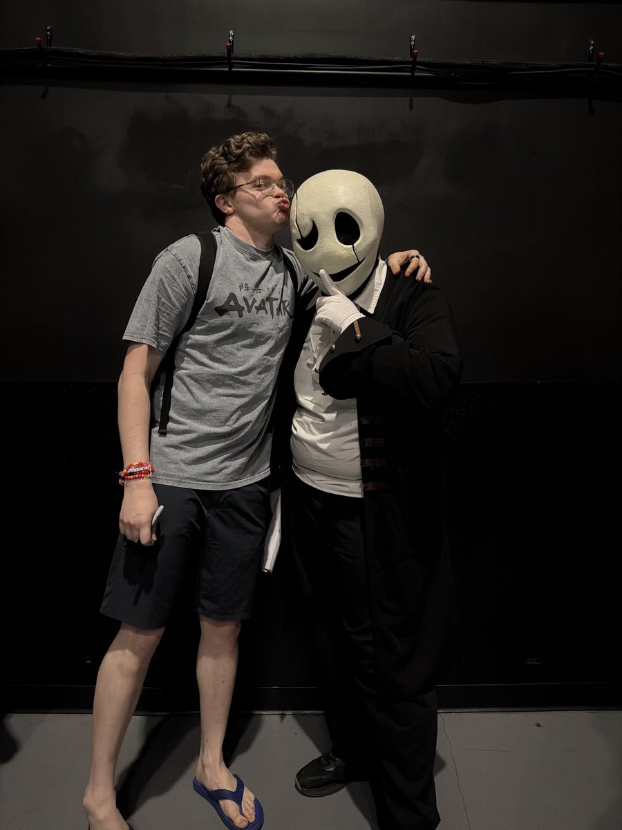 cg5beats's tweet photo. My new best friend https://t.co/iOnBnR5IzX