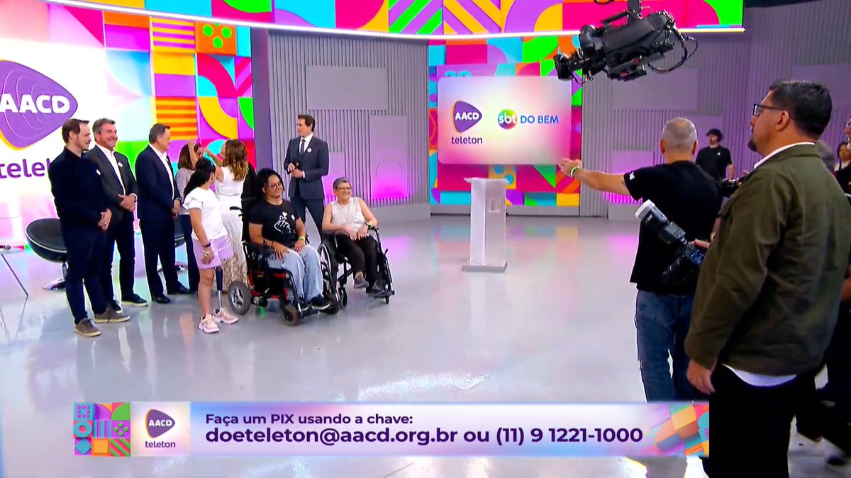 MemoriaTeleton's tweet photo. Momento da foto oficial #Teleton2026 https://t.co/lGBkbBoQwP