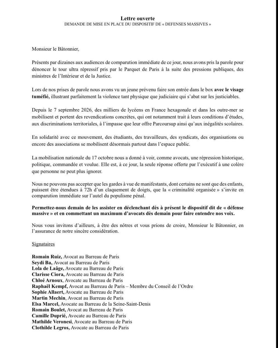 MeSeydiBa's tweet photo. Nous sommes 127.

125 avocats et avocates, un élève-avocat, une élève-avocate.

Face à la répression judiciaire des mobilisations, nous refusons le silence.

Nous refusons que les comparutions immédiates deviennent l’instrument d’une réponse politique à la colère sociale. Que les justiciables soient sacrifiés sur l’autel du tout-répressif.

Notre silence serait une faute.

Monsieur le Bâtonnier (@batonnierparis), laissez-nous les défendre. 

Déclenchez les défenses massives.