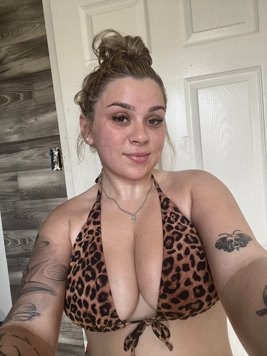 karebare890's tweet photo. I love me in cheetah print part 2 🤩 🐆 https://t.co/ZPQkYeFQod