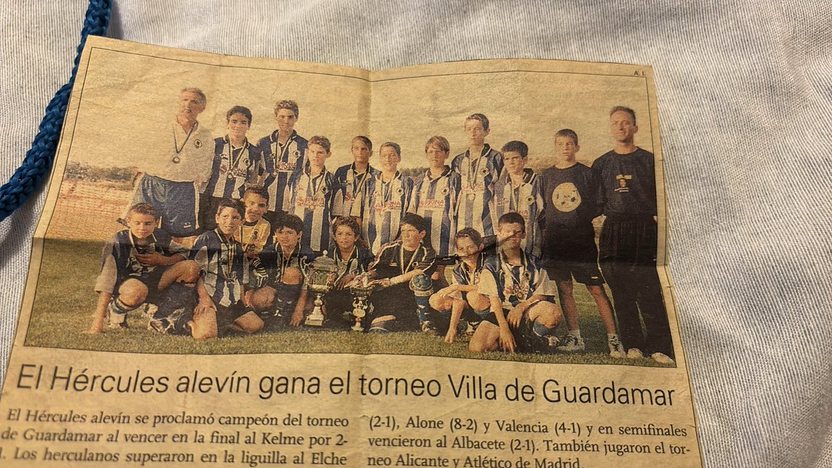 thejotace21's tweet photo. Felices 104 años de historia!
Orgulloso de haber vestido esa camiseta en mi vida.💙🤍
@cfhercules https://t.co/Wg4eU8Q4Fb
