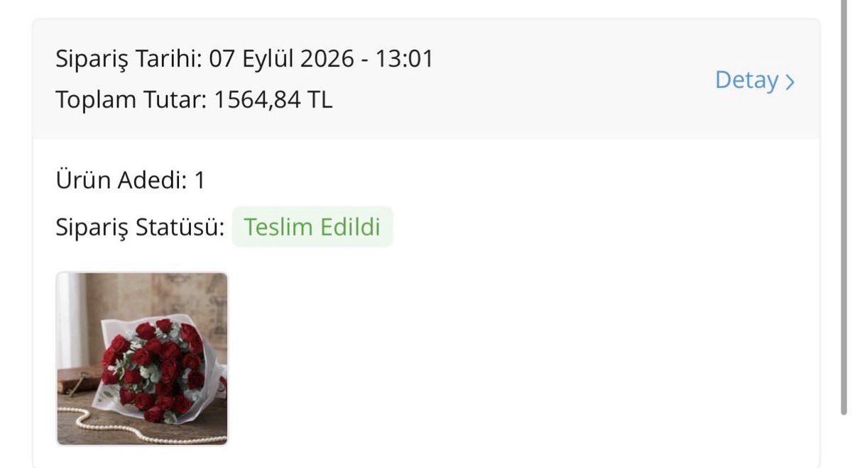 Snafudogu's tweet photo. Ben bu kızı sevdiğim için aslan pişman değilim. Yine olsa yine severdim ama bana karşı tavrı, davranışları çok zoruma gitti amk. Hani yenilir yutulur değil. Abi bu kız ölmüş anneme bile küfür etti, buna çicek göndermiştim onu bile kötüymüş,zevksizin falan demişti+ https://t.co/nfO4ymSnUL
