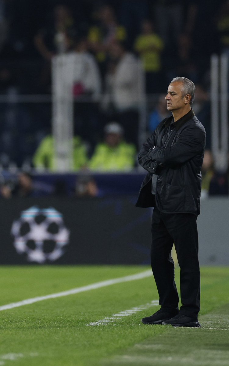 Fenerbahce's tweet photo. Teknik Direktörümüz İsmail Kartal, Slavia Prag maçının ardından açıklamalarda bulundu.
🔗 https://t.co/YA78Kf2jAq https://t.co/8T3vpwXImF