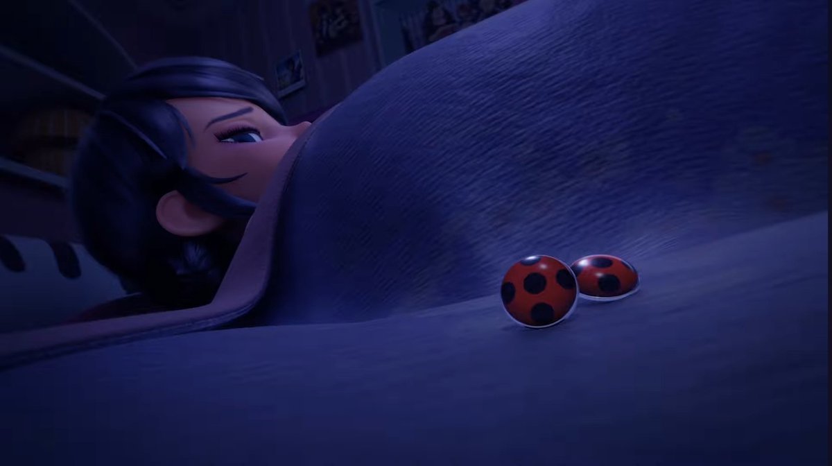 miinettebug's tweet photo. Mi niña otra vez deprimida como en la S5... 🥹💔

Les encanta hacerme sufrir 😭
#MLBS7Spoilers #MiraculousLadybug https://t.co/IFbXS2IkL3