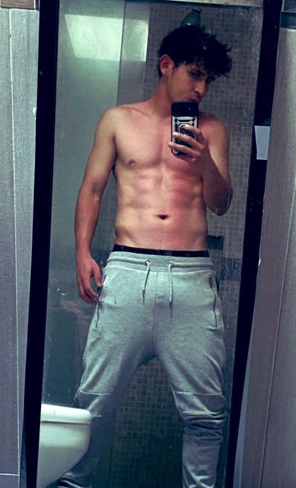 CesarAMartinez7's tweet photo. Chudai 🔥😏 https://t.co/j8pQnSHGfk