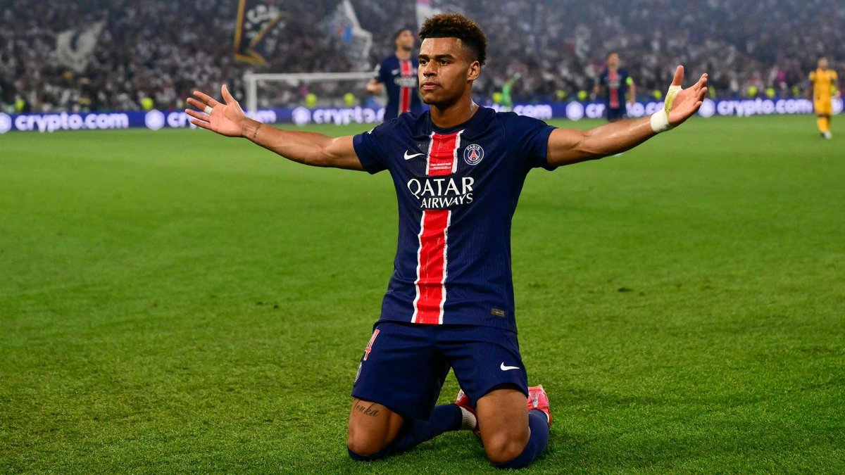 abugonzales62's tweet photo. Doue is actually what Fabrizio thinks Yamal is. #PSGBarça https://t.co/Vqyxd9xygk