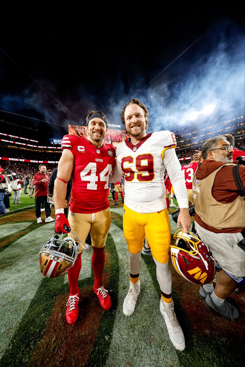 HarvardFootball's tweet photo. Pro Crimson 💪

Former teammates Kyle Juszczyk ‘13 and Tyler Ott ‘14 caught up after the 49ers - Commanders Monday Night Football Game yesterday! 

#GoCrimson | #OneCrimson https://t.co/oVzrj3tyHF