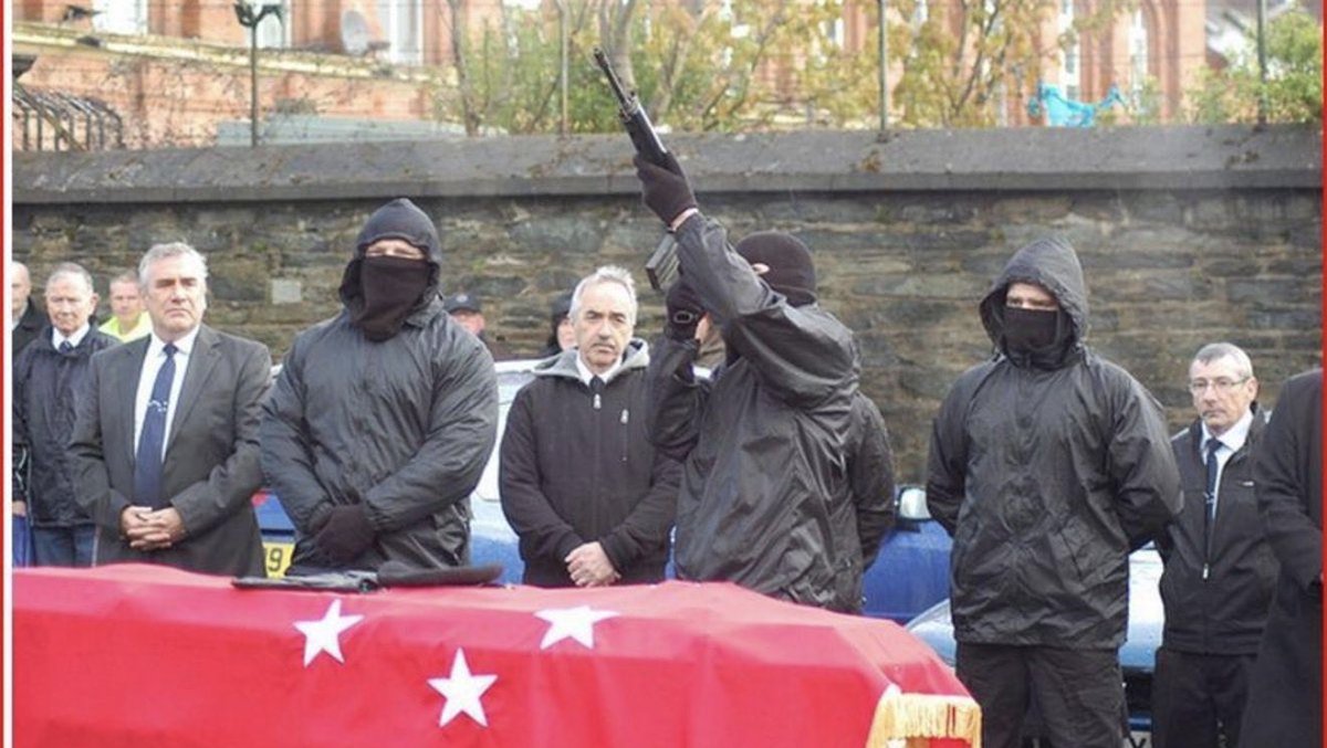 BelfastBooks's tweet photo. So 74% died at the hands of terrorists, including the INLA.

The same INLA whose former member, Seamus ‘Chang’ Coyle, had his coffin carried by Eastwood in 2012

Coyle was 28 years older than Eastwood, which raises questions about any claim they went to school together🤔 https://t.co/uovets9WLG