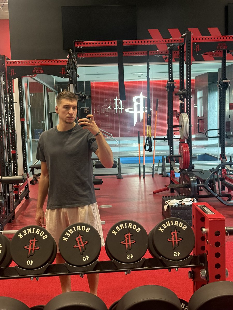 LeaderOfHorde's tweet photo. Year X
#31
🚀 https://t.co/gVhqYlj026
