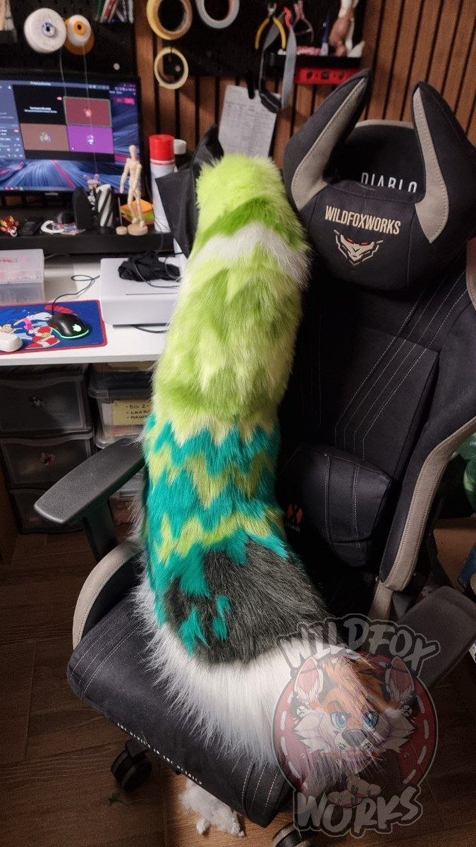 WildFoxWorks's tweet photo. Tail is all done https://t.co/qGGk6bTJB8