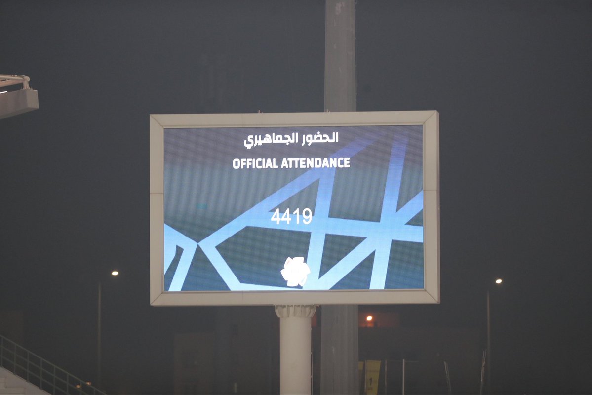 Nacho1t's tweet photo. الحضور الجماهيري في مباراه القادسية و ابها و الساعه ٤ العصر و في اسوء ملعب بالدنيا، الحضور:
"5067"

الحضور الجماهيري في مباراه الاتفاق و الاتحاد و الساعه 9 و ضد فريق جماهيري و في ملعب افضل من ملعبي، الحضور:
"4419"

و يجي يقول لك كبير الشرقيه ذا الصغير 😂😂 https://t.co/qnJglPqyd0